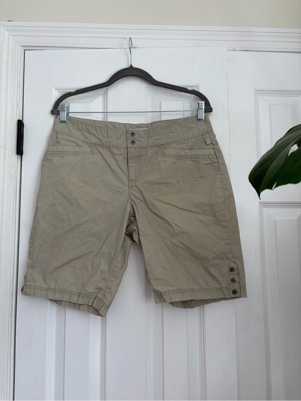 Vintage Columbia Hiking Shorts Khaki